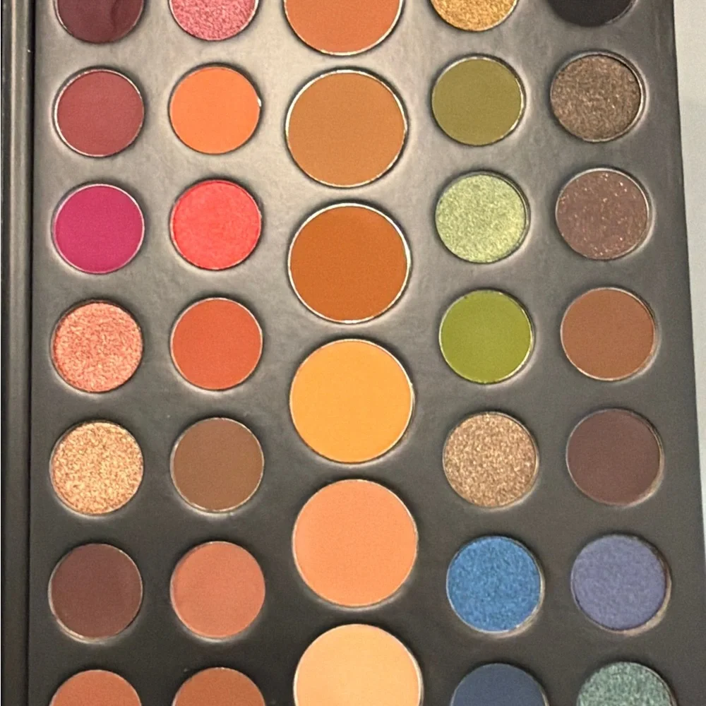 Morphe 39A Dare to Create Artistry Eyeshadow Palette - Picture 7 of 17